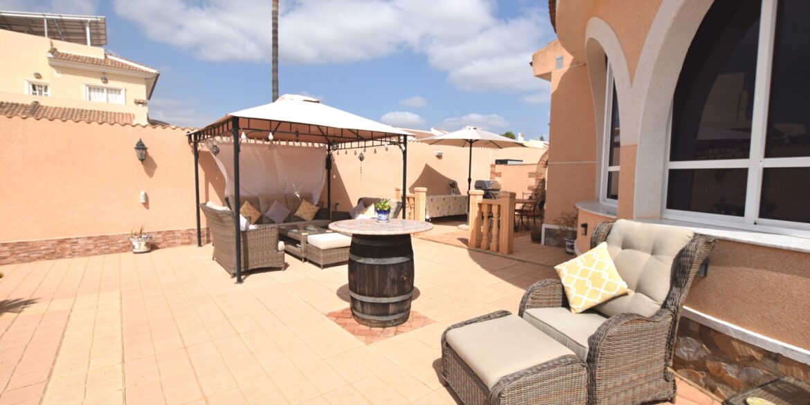 o_1j10i0c6lkbt1c9nm08fml1bq52m