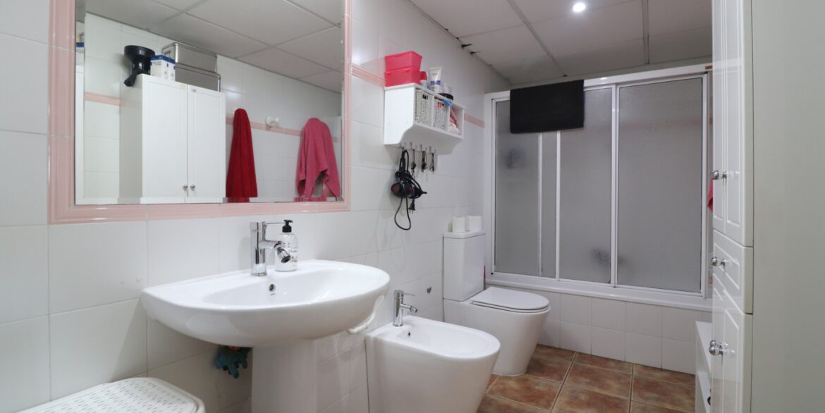 o_1j276h14m8007u715pjcs715ln2i