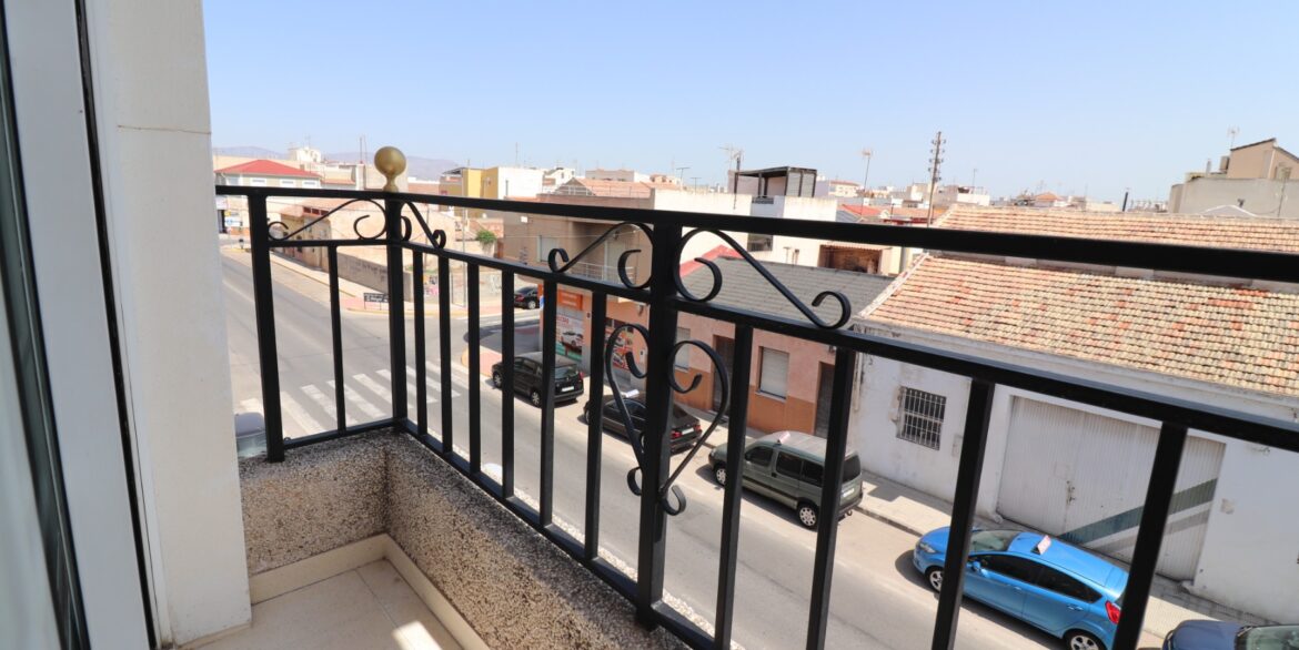 o_1j276h14nnrp1rkh1bqj1f9pb6j2q