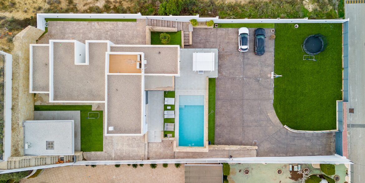 o_1je70sco41gpovmek6fdpcs536