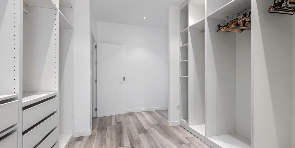 o_1je70sco41kd01a2e12ql1c4o1egq48