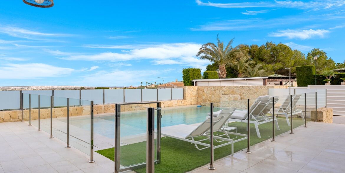 o_1je70sco41ntb17ceb3s1vfg127j3b