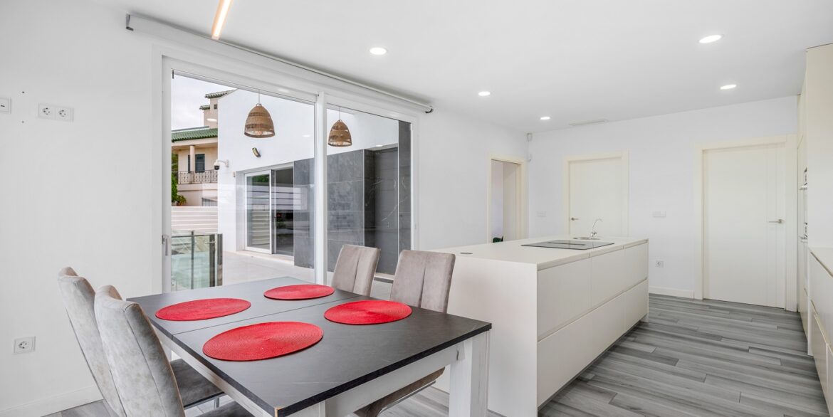 o_1je70sco41opip021skc146g1nas3r