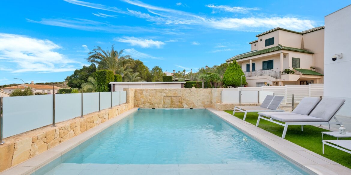 o_1je70sco48fq18sgpp9t7apn93c