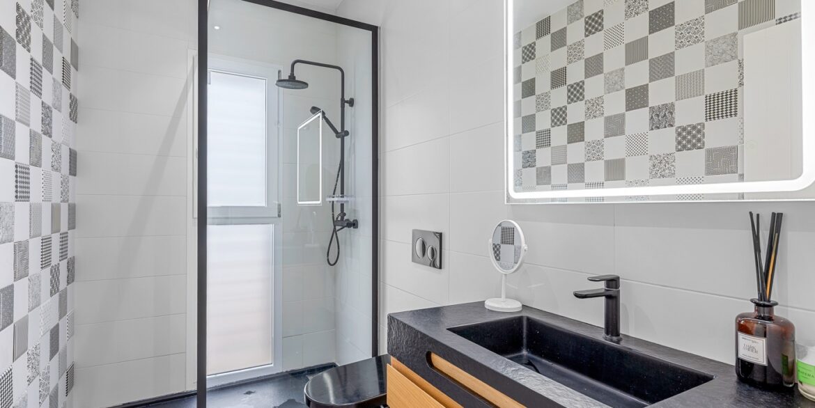 o_1je70sco4a6qvvf7941p84th93v