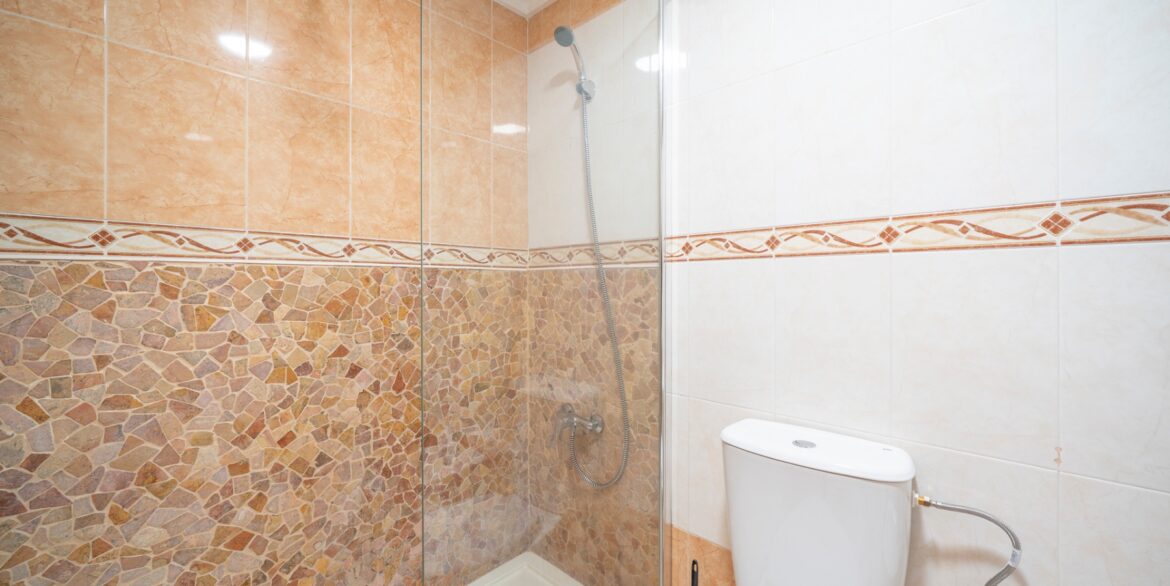 o_1jgp0grt21pn05jvc4caa1vlo34