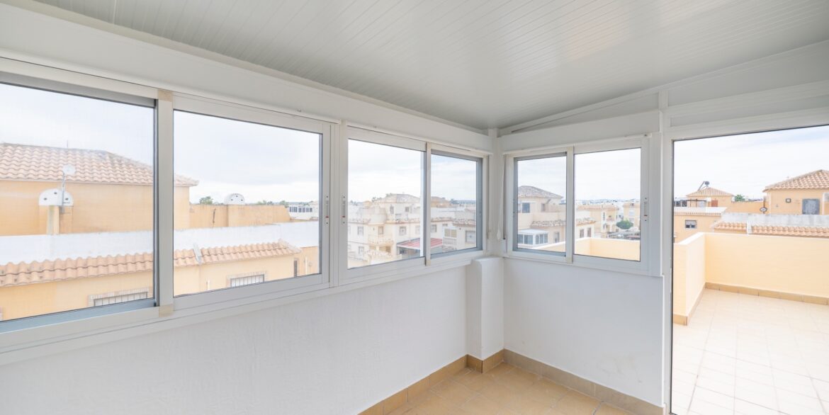 o_1jgp0grt21sbe12rukrc1d01m2d38