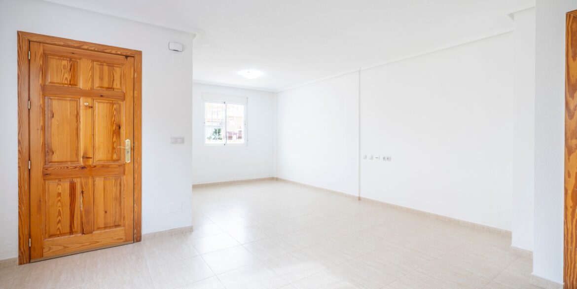 o_1jgp0grt23deb0qcls1vfr1kmo2p