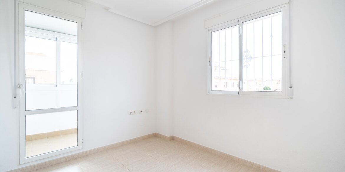 o_1jgp0grt2svrri1pbd1o1qt2f35