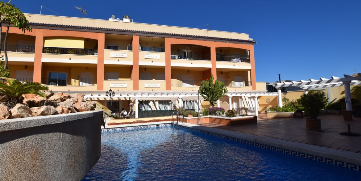 o_1jhm2bm9012vb149qvvqe8v1bb144