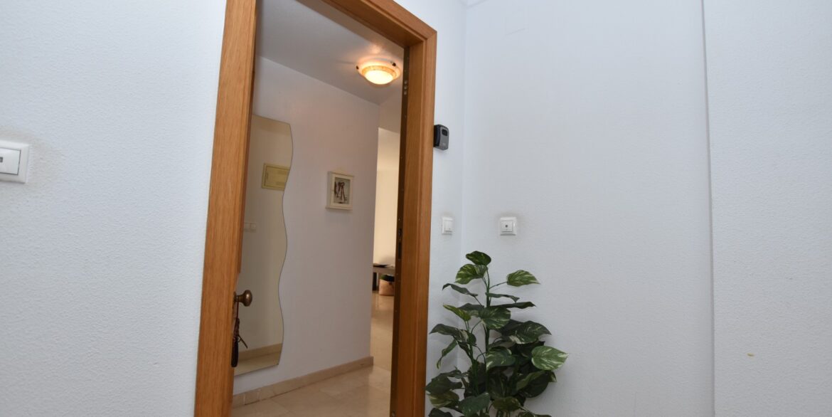 o_1jhm2bm90in5d6shlh4bo1tco3u