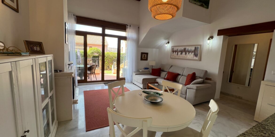 o_1jhqj8gfn12grc3v17216fd1pc82m