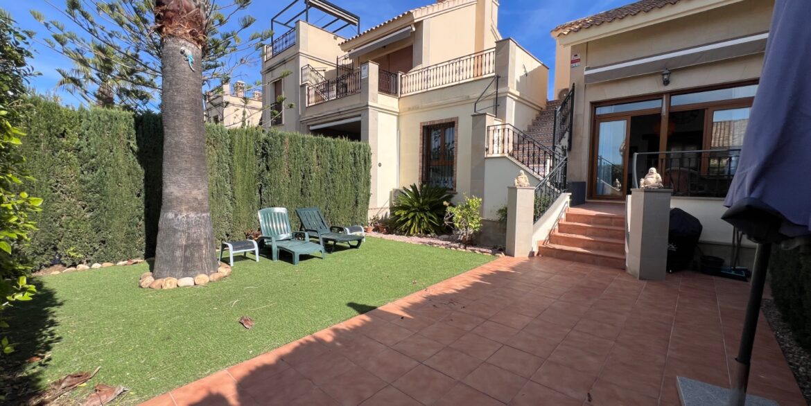 o_1jhqj8gfn16b24pl1okoo9mi42d