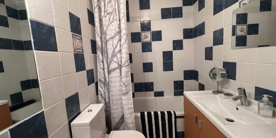 o_1jhqj8gfn1ka1u2gfa13mugjs2t