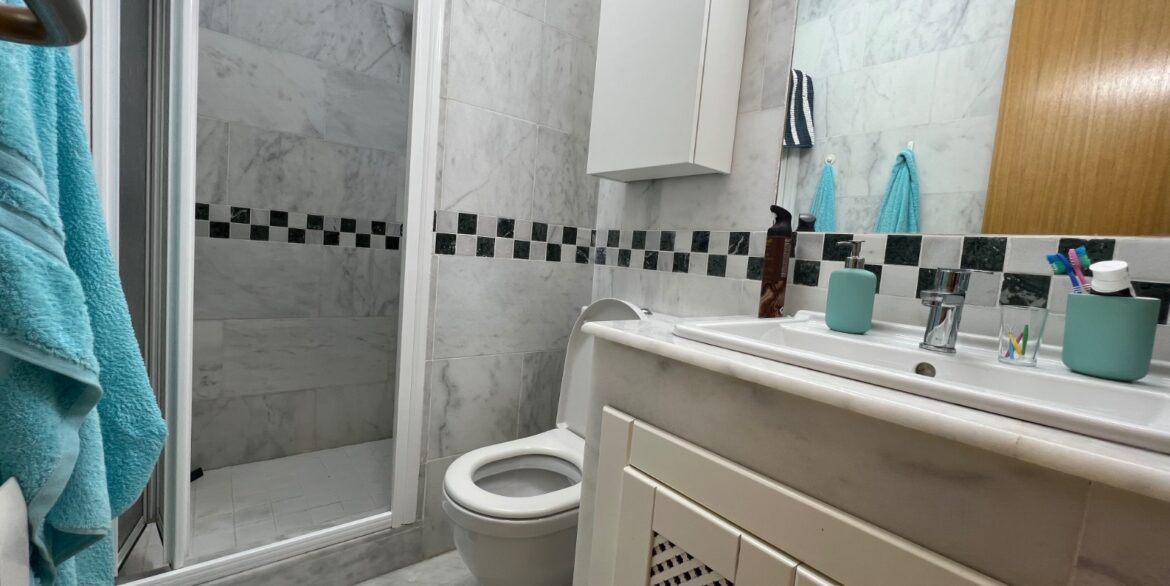 o_1jhqj8gfn1l311a2j1i5j14ih1mba30