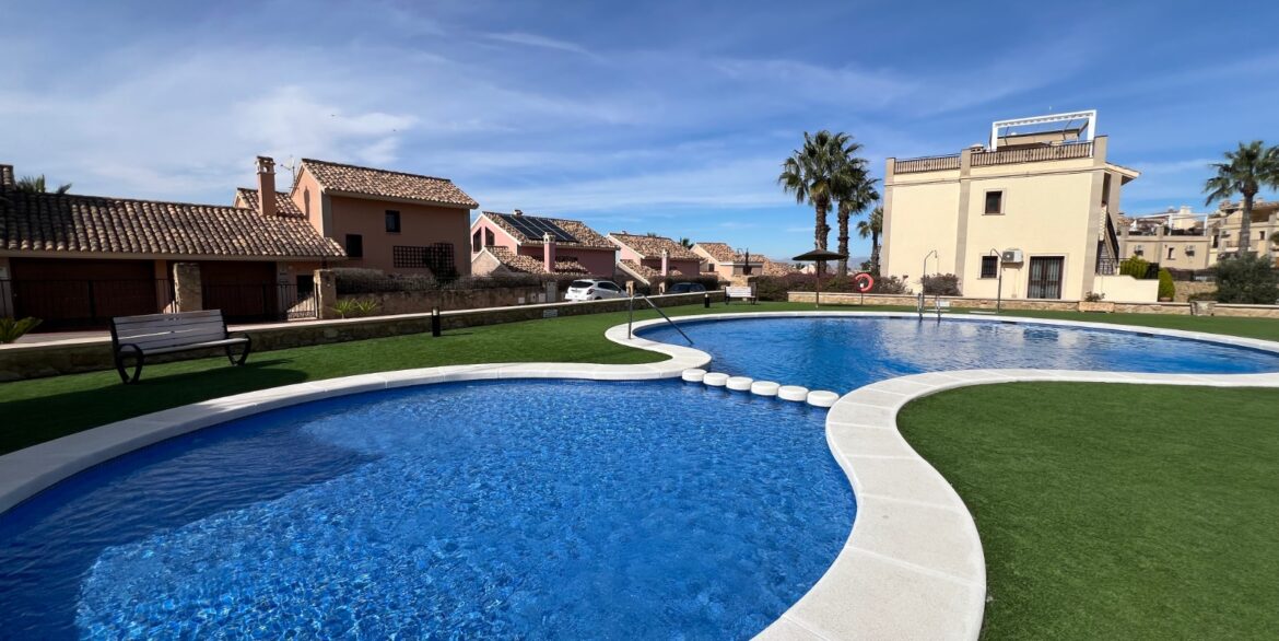 o_1jhqj8gfnppu1ik2qm410t41es37