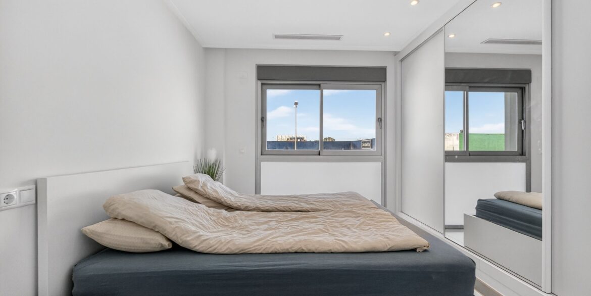 o_1jia9uf531ghrt62o30dhe1b5031