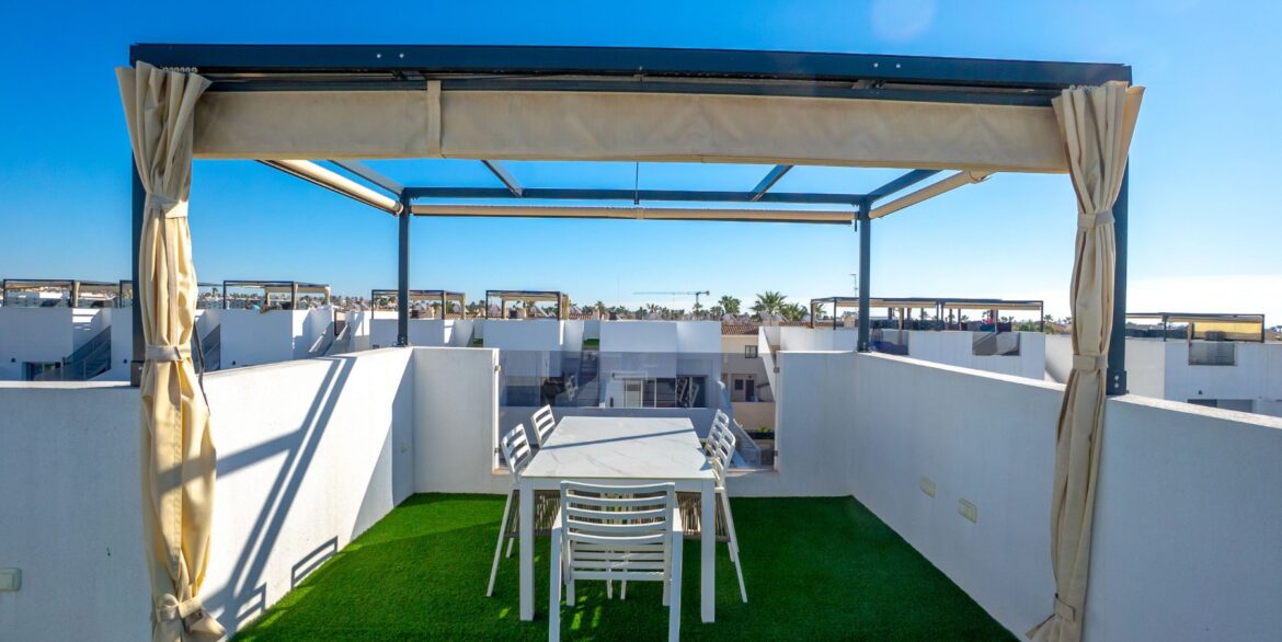 o_1jia9uf531n2m1s2bi01dtt1k2734