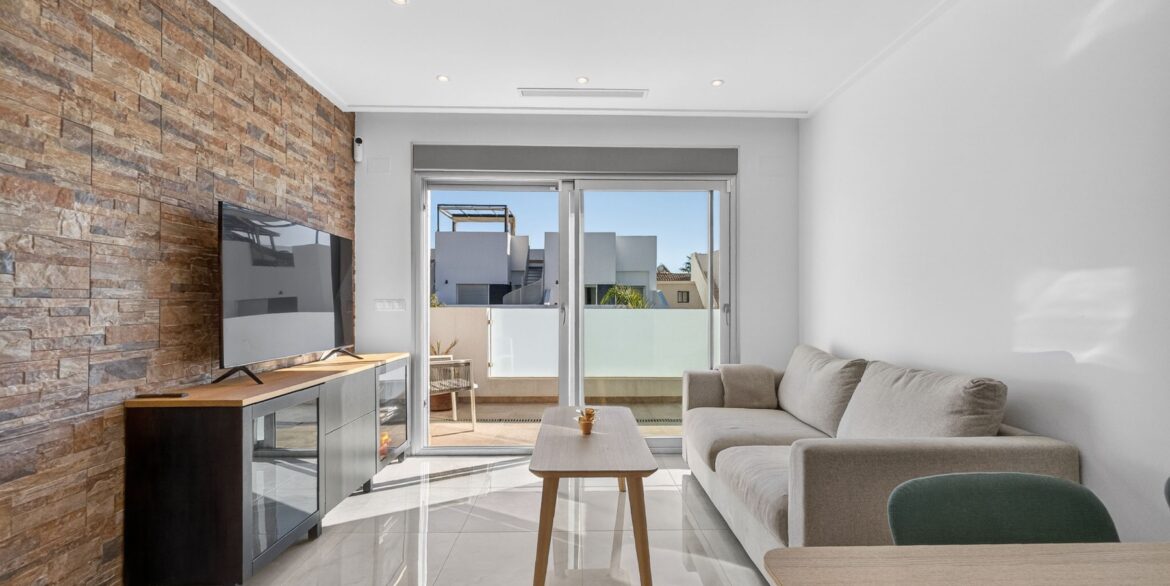 o_1jia9uf539gc18ahpm5183qpr72e