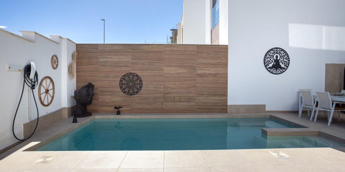 o_1jiao188q7b617gv1lq018oa1db37