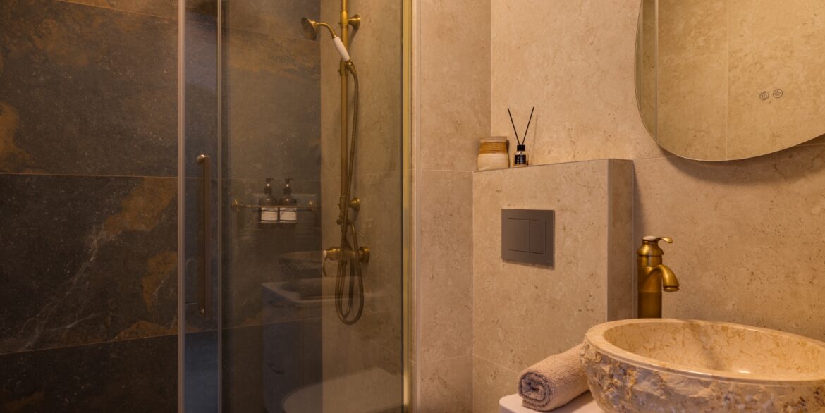 o_1jidd0ocd1atcv4713141ubppc126