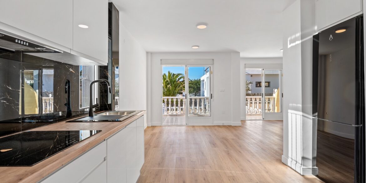 o_1jide5t1015mqfmrgmh1s671a6u38