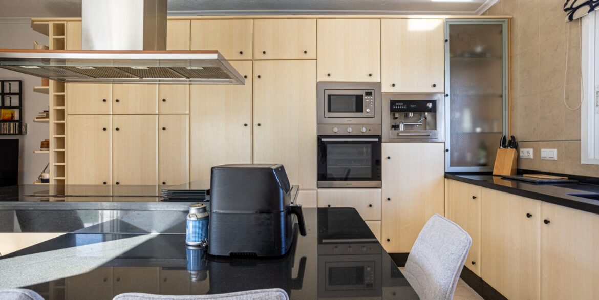 o_1jini97kb1jqs1rga1agdjrva313l