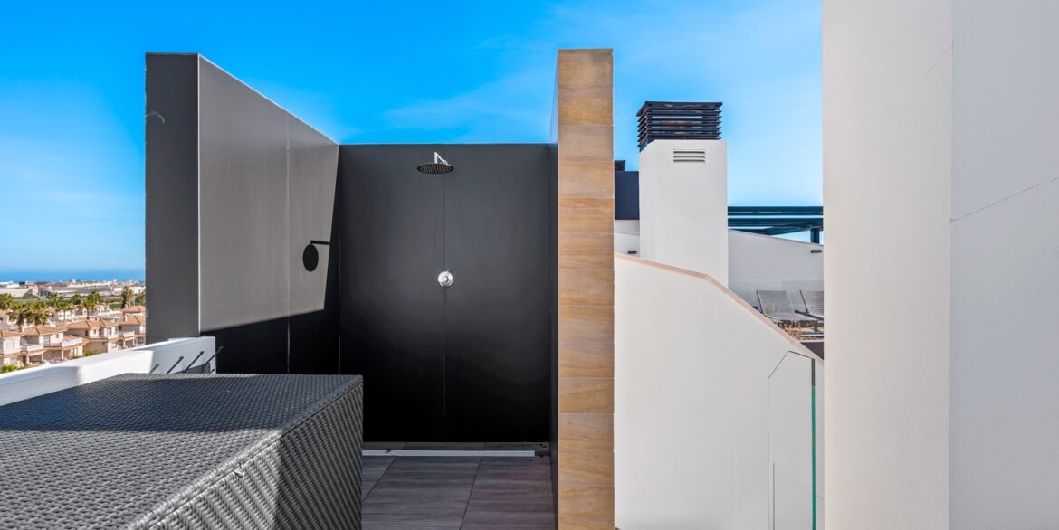 o_1jiq2c97g1ls62c717v7i1c1rv041