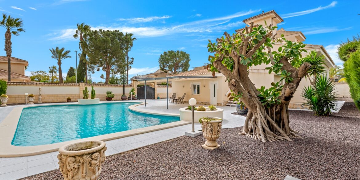 o_1jiv518271ppo3tgp1f1ok6on03m