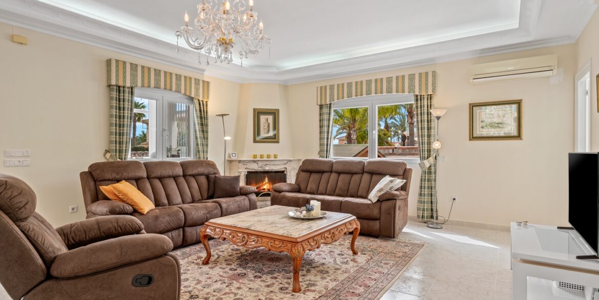 o_1jiv51827m351ci3u7de5r156j48