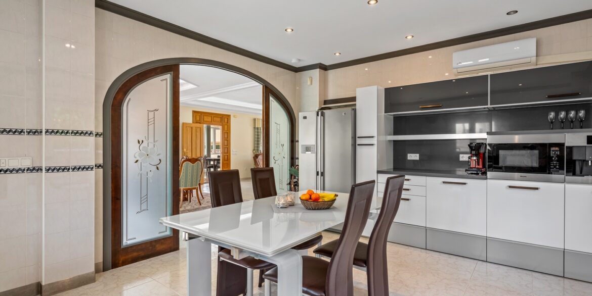 o_1jiv51827tdsiqqeklip1sj74g