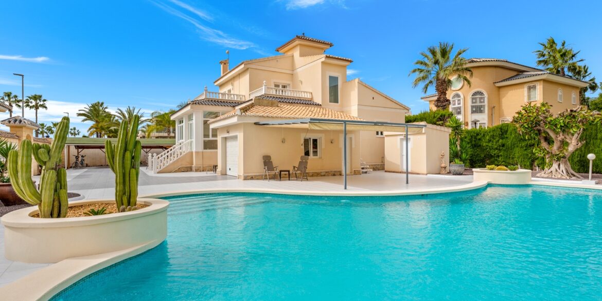 o_1jiv51827ubelmh1msdlgo5eg3h