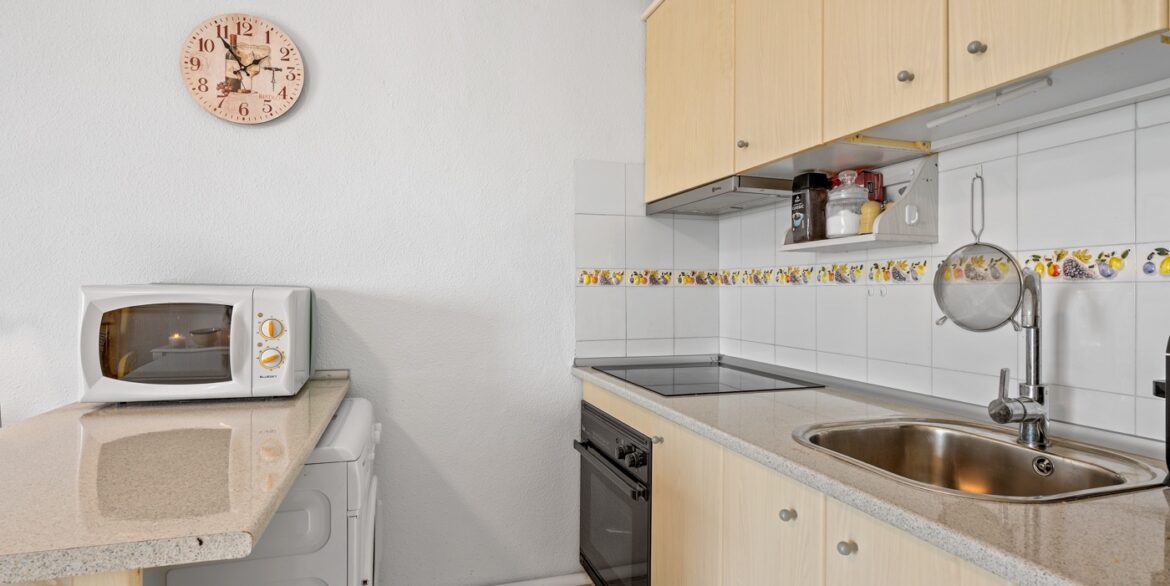 o_1jj1fb2t71qtn1r5633l1kanihv2e