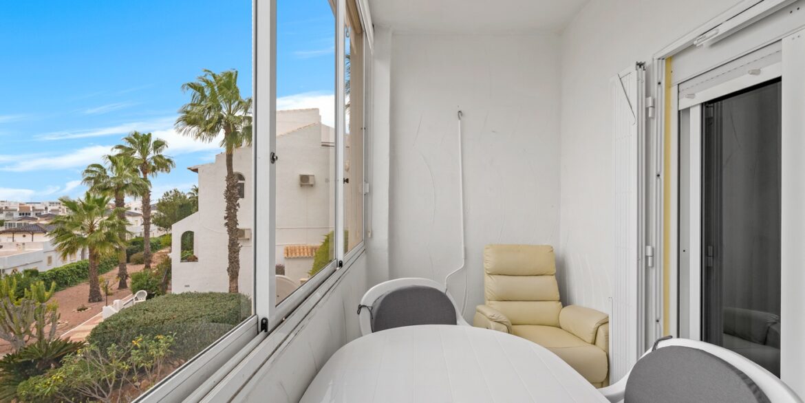 o_1jj1fb2t7ckg1isjo86pg2gcd2m