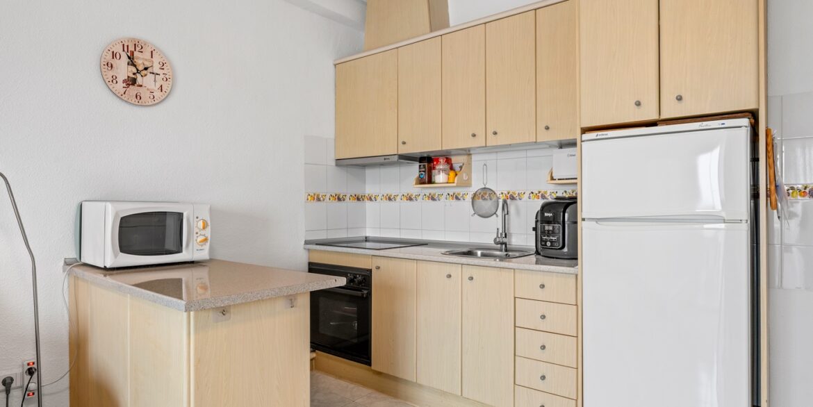 o_1jj1fb2t7lri15rc1op7hi41h872d