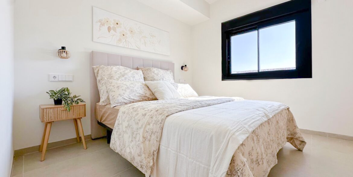 o_1jj93juf0vvg7oh17cm179e1t072c