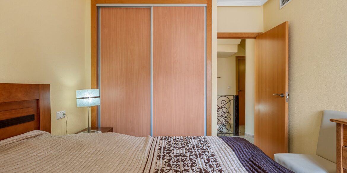 o_1jj96tuvb1tdf1beh2ljen31v9237