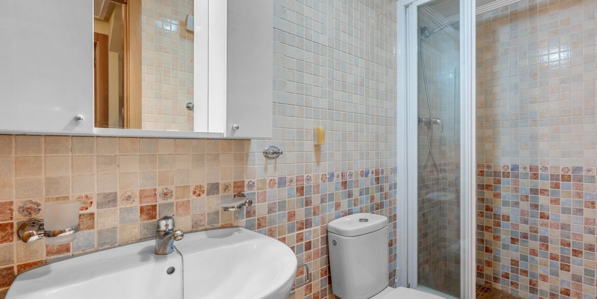 o_1jj96tuvba9a1t13sg9k81v1q3e