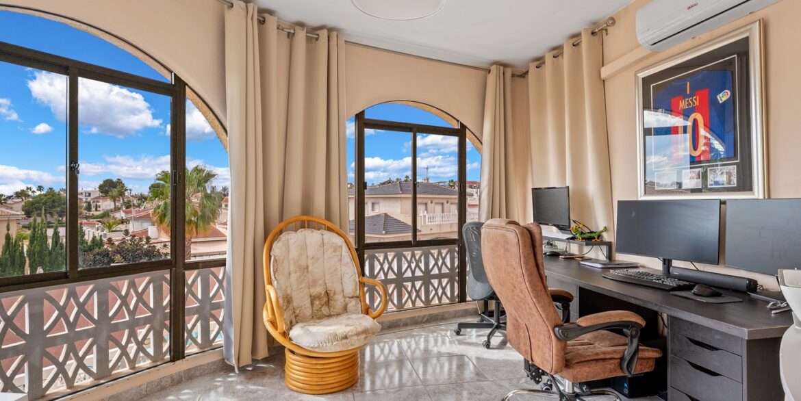 o_1jja695it1jmv11cb6ckiq21a5a4g