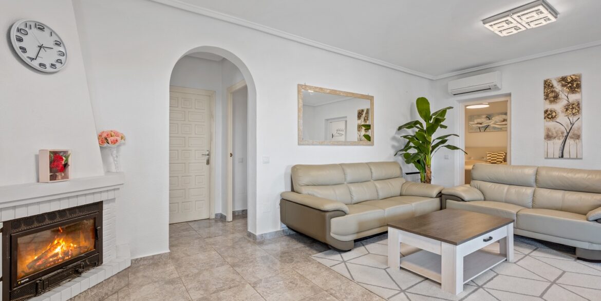 o_1jja695it1kat1b5mm9sm2opp4h