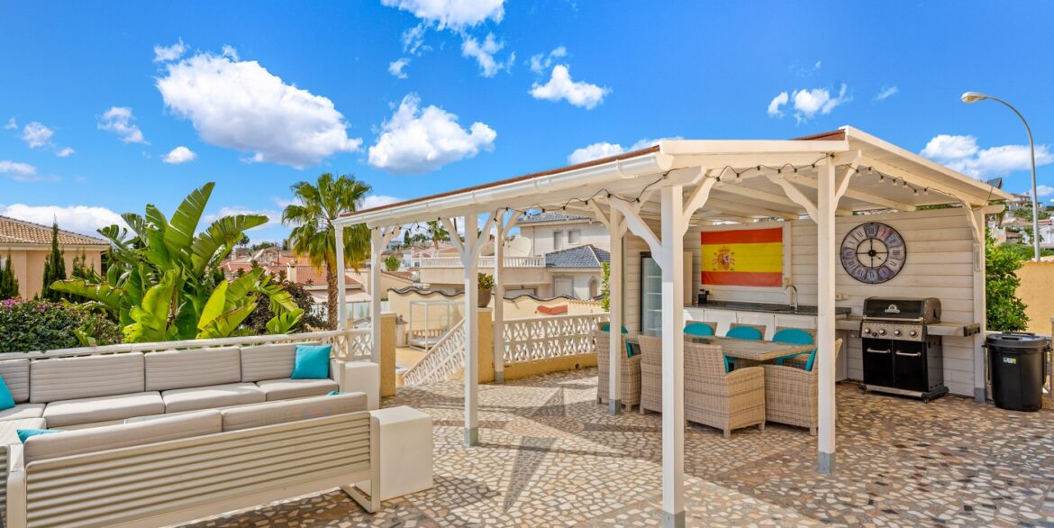 o_1jja695it7ej12481i7l136s12gi42