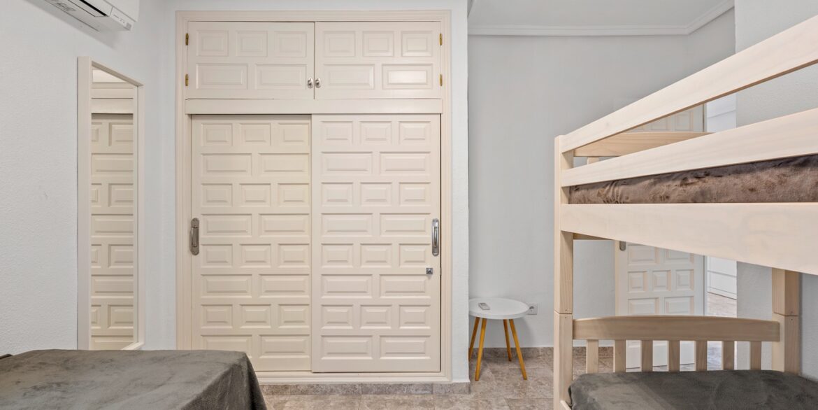 o_1jja695itspmu6u1091spubm63i