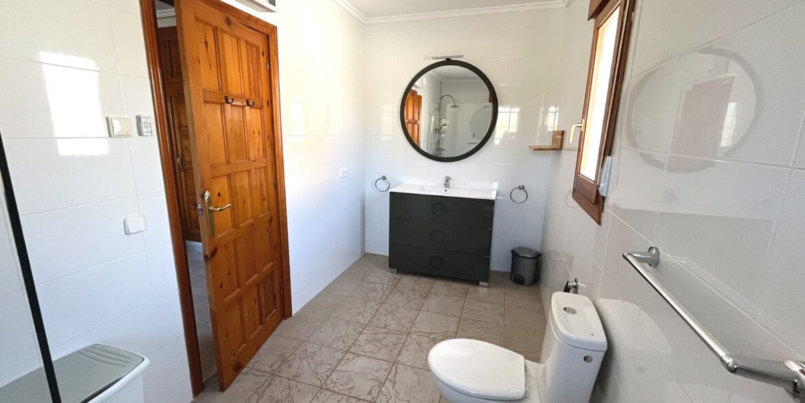 o_1jjbiek4s1kph1otq1h28si812lf3d