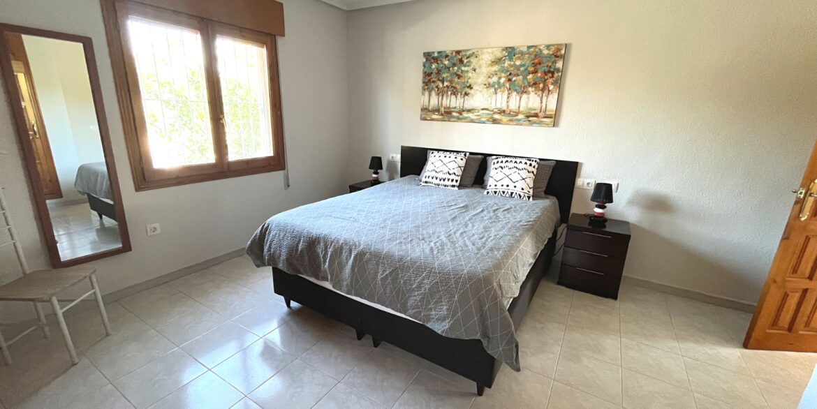 o_1jjbm4pgi1dun18e070brbj1bmf1n