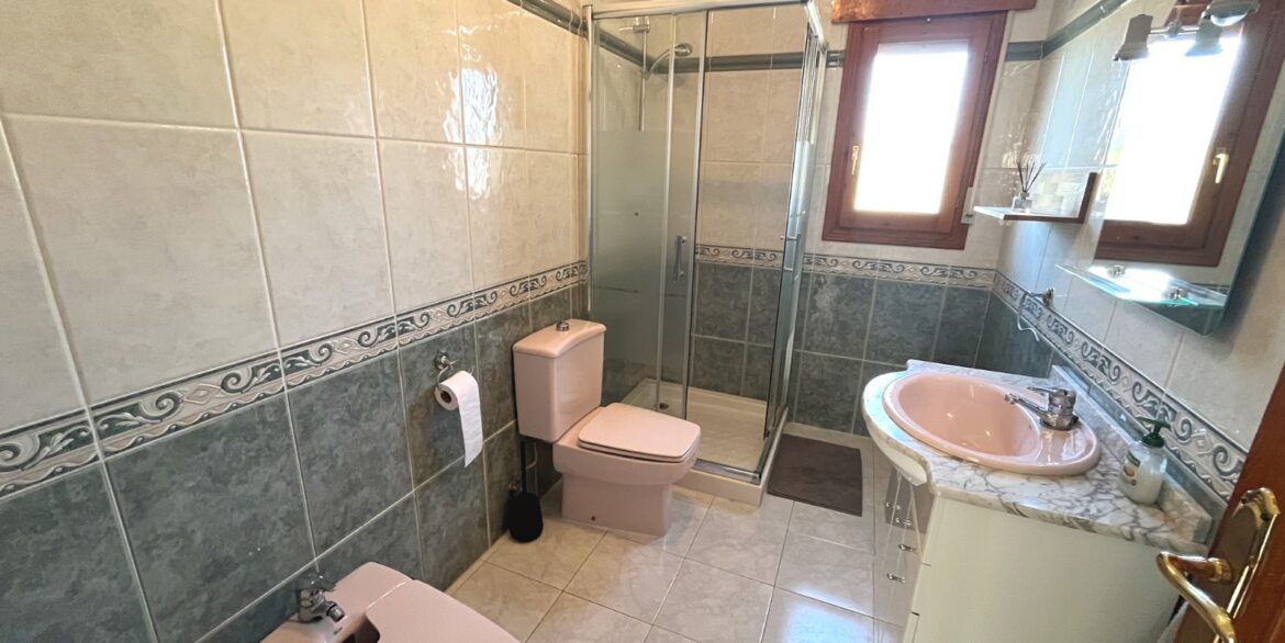 o_1jjbm4pgisgv1qnd18bubn2pvb1s