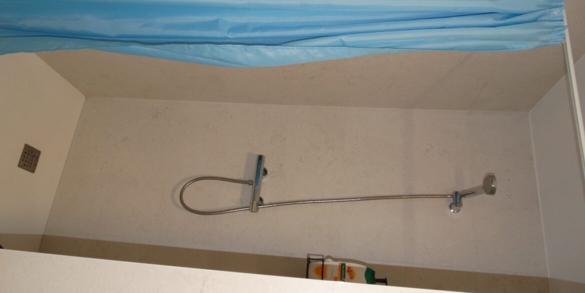 o_1jjc1ooev1nsd1h9jclnnd14cq2f