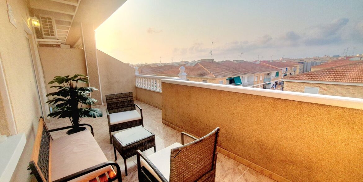 o_1jjgofb6216uo18od1q471vs2l7q20