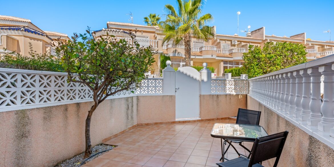 o_1jjph2j3t100r16b81hjfgh7goh2k