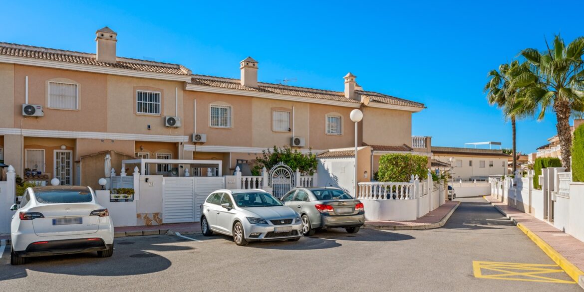 o_1jjph2j3t1mq110djlod6an1t7s2g