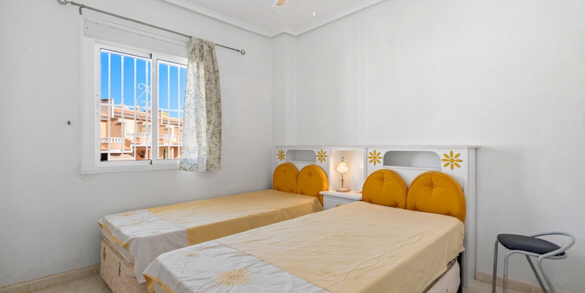 o_1jjph2j3tb7l19jp3a21hbb16q42t